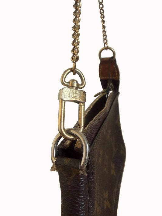 Louis Vuitton Mini Pochette Accessoires – Monogram Canvas (Vintage 2006)