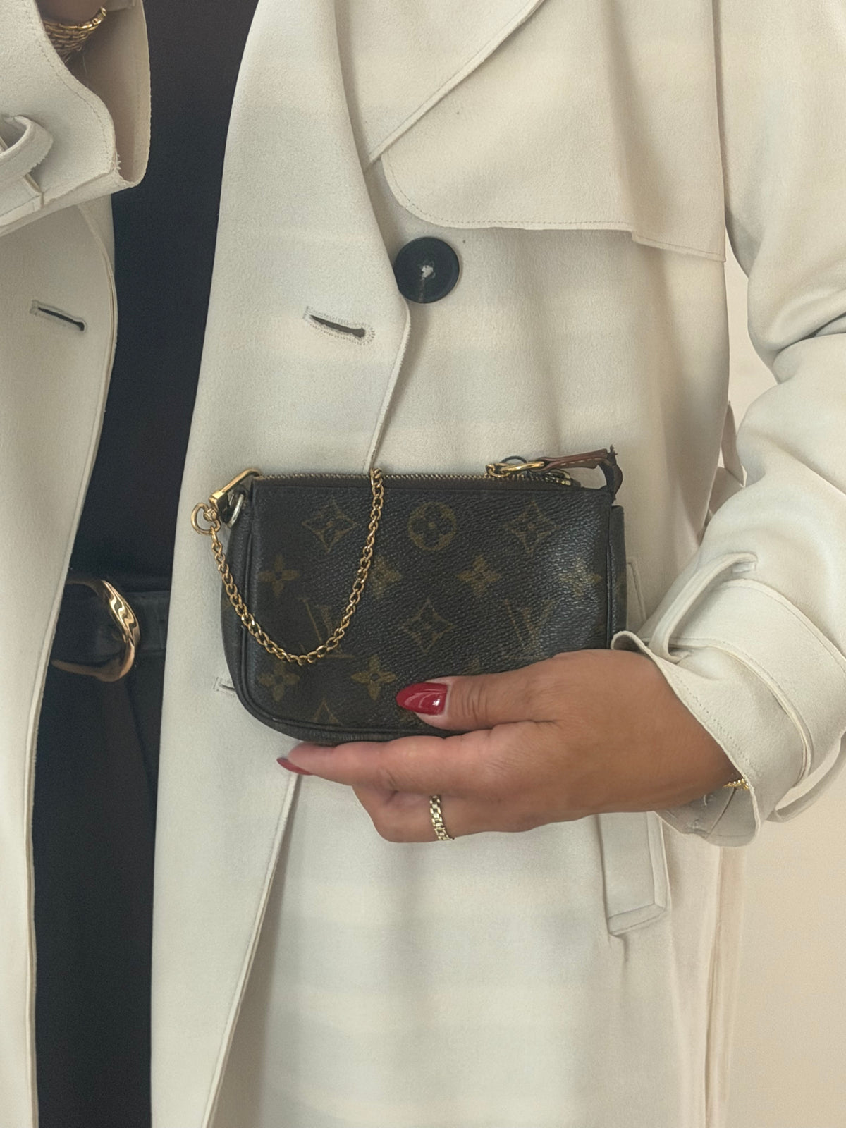Louis Vuitton Mini Pochette Accessoires – Monogram Canvas (Vintage 2006)